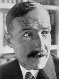 Сергей Лукьяненко.